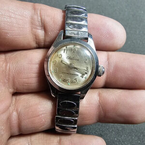 Vintage Chateau Ladies Mechanical Wind Watch Swiss Movement For Parts Or Repair
